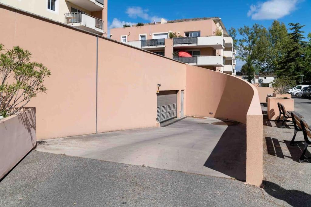 Appartement Avignon Garage-Spacieuse Terrasse Екстериор снимка